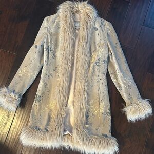 Wilson Vintage Leather Maxima Like New Faux Fur in Cream and Blue Floral